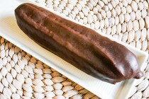 チョコ好きさん必見!? ファミマの「エクレールショコラ」がおいしすぎる！