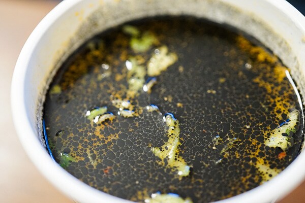 【数量限定】ファミマで買える「ラ王 黒タンタン」がシビ辛美味