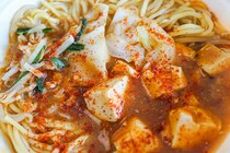 ローソン新商品！「辛口麻婆ラーメン」は悶絶級の激辛でした