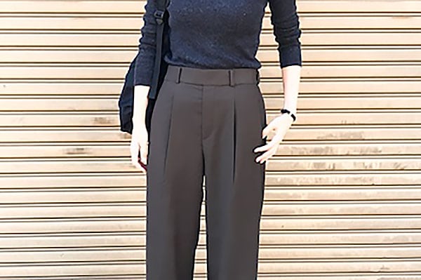 【ユニクロ】オン・オフ使える！「ハイウエストタックワイドパンツ」が超優秀