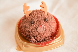 【限定】セブンの「トナカイケーキ」がふわふわもこもこで悶絶級のかわいさ