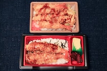 【ローソンvs.セブン】新商品「海老天重」を食べ比べてみた！