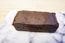 【カカオ分73％】ローソンの新作ガトーショコラはビターな大人スイーツ！