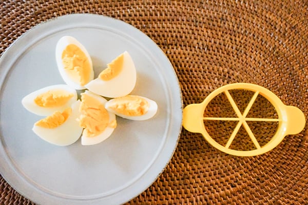 【簡単＆きれい】ダイソーの「卵切り器3 WAY」を使ってみた