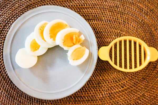 【簡単＆きれい】ダイソーの「卵切り器3 WAY」を使ってみた