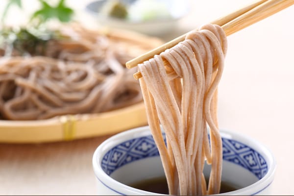 マンネリから脱出!? 年越しそばのアレンジレシピ3選