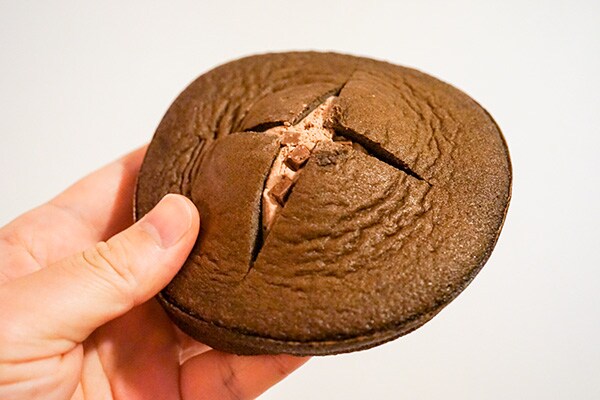 ふわっ!カリッ!ファミマのダブルクリームサンドはビターでした