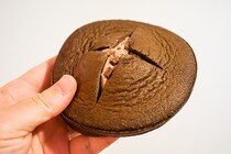 ふわっ！カリッ！ファミマのダブルクリームサンドはビターでした