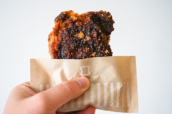 衝撃的なウマさ！ローソン・Lチキの人気商品「黒こしょうだれ」が復活