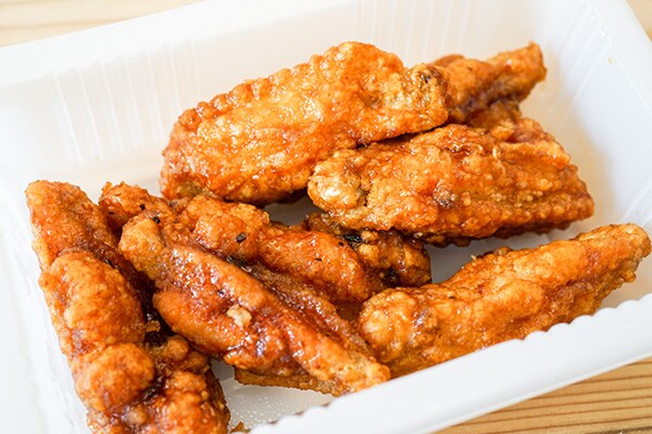 【セブンプレミアム】ネットで話題の「手羽中から揚げ」に手が止まらない!