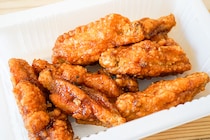 【セブンプレミアム】ネットで話題の「手羽中から揚げ」に手が止まらない！