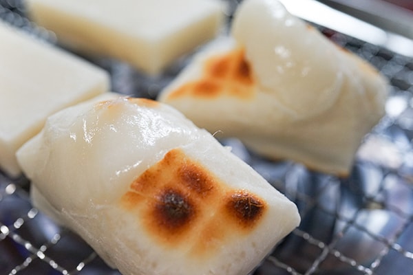 こんがり香ばしいお餅が食べたいならセリアの「べんり焼き」がおすすめ!