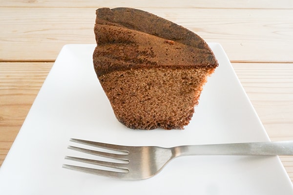 今日のおやつはこれで決まり！　柔らかしっとりセブンの「チョコシフォンケーキ」