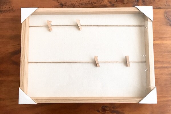 吊るすだけ!ニトリの「フォトフレーム」でインテリアが簡単おしゃれに