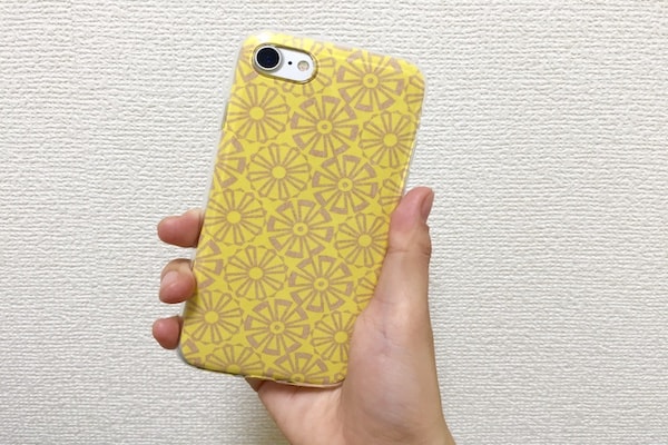 スマホケースにも！「明治 ザ・チョコレート」の新フレーバーは“ゆず”