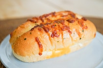 ファミマの「ツナ＆チェダーメルト」をぜひ食べてほしいのです