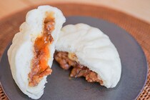 「ウマイ」と話題！ファミマの「とろたま牛すきまん」