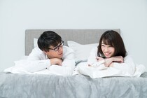 【一緒or別々】「夫婦の寝室事情」多数派はどっち？