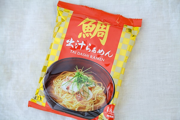 【おめで鯛】カルディ「鯛出汁らぁめん」で新年を祝おう!