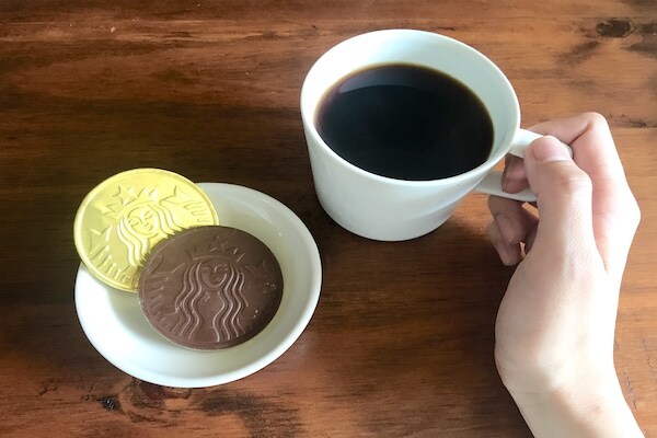 【バレンタイン】スタバのコーヒー&チョコのセットは友チョコにもぴったり!