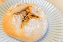 【ローソン新商品】きなこと求肥が入ったフランスあんぱんを食べてみた