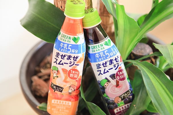 牛乳と混ぜるだけ!「まぜまぜスムージー」が子どもでも飲みやすそう♪