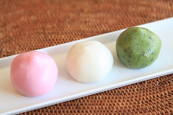 こしあん・みたらし・粒あん…ファミマの「三色団子」が3度おいしい♪