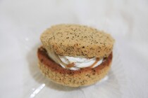 味も香りもいい♪ファミマの「アールグレイ香る紅茶のシフォンサンド」