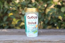 ファミマの「チョコミントドリンク」がミント感アップして復活！