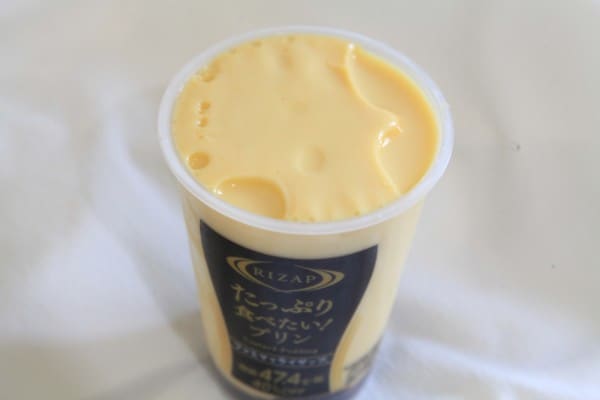 ファミマ×RIZAPの「たっぷり食べたい!プリン」は糖質40%オフですって!