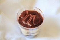 ファミマ「コクと香りのティラミス」はコーヒー香る大人味でした