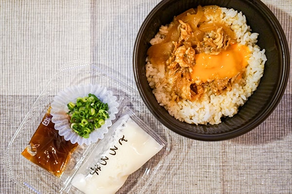 ごはんだけを温める！ローソンの「牛とろろご飯」とは？