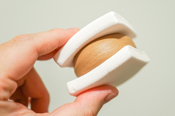 ふわしゅわ♪ローソンの「もちっと食感のマシュマロサンド」とは？