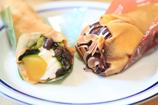 抹茶&チョコバナナ!ファミマの新作クレープがもっちもち!