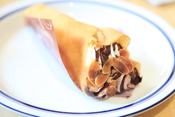 抹茶&チョコバナナ!ファミマの新作クレープがもっちもち!