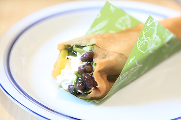 抹茶&チョコバナナ!ファミマの新作クレープがもっちもち!