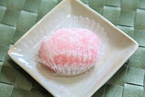 驚くほど“とろっとろ”！ファミマの「スイーツわらび」はリピ確のおいしさ！