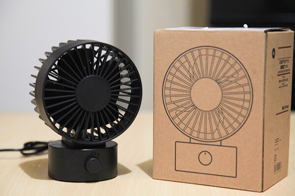 無印の「USBデスクファン」でデスクワークが快適に!?