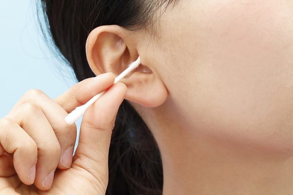 耳掃除はしちゃダメ? 耳が聞こえにくくなったら、それ耳アカかも!