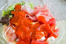 セブン「生ハムとチーズとトマトの冷製パスタ」は追い生ハムすべし！