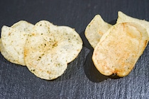 【ローソン限定】「ポテトチップスのり好きのための濃厚のり塩」を食べてみた