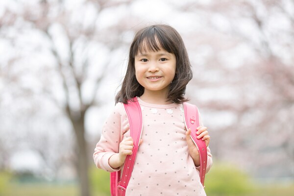 女の子ママ必見！スタイリスト・亀恭子が提案する春のユニクロコーデ4選