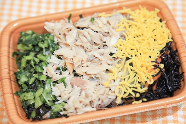 スーパー大麦入り!ファミマ「あじほぐしごはん」がウマい!