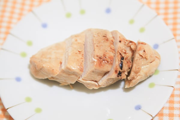 沖縄発!「ブエノチキン」のサラダチキンが話題!