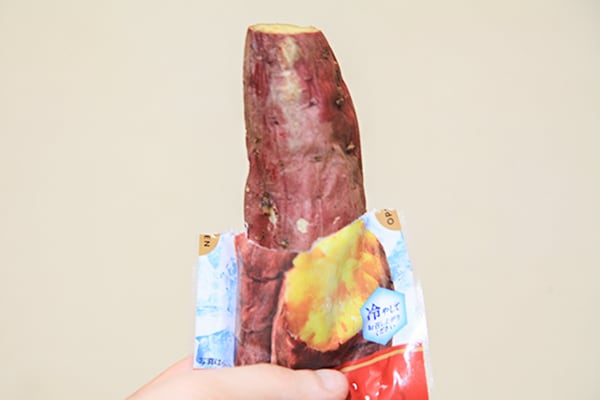 ひんやり甘~い!ファミマの「冷やし焼きいも」がブームの予感!?