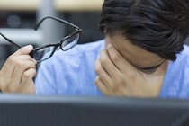目が疲れる！疲れ目の原因と疲労を回復させる対策方法