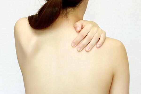 動き方を変えるだけ。超簡単にできる「春痩せ」エクササイズ