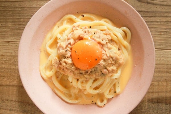 卵黄をのせて、完成！