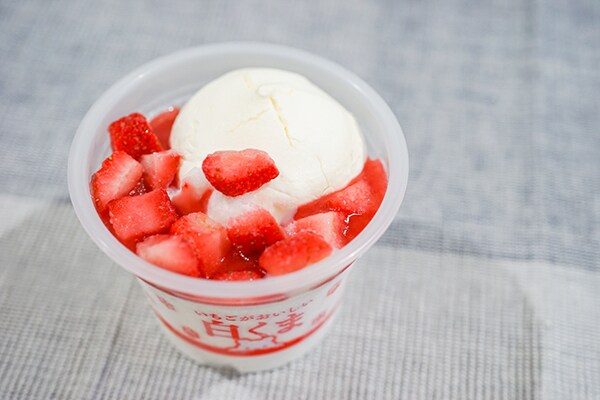 いちごと練乳が出合った!セブンの「いちごがおいしい白くま」