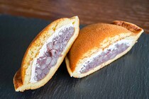 粒あんぎっしり！ローソンの「どらもっち」はボリューム満点！